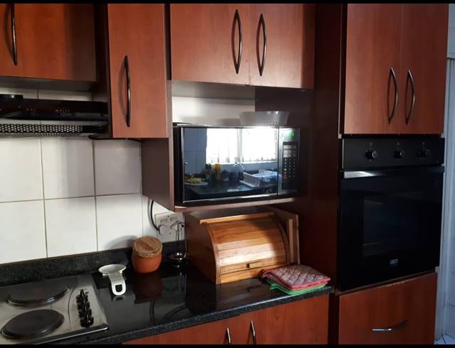 4 BEDROOM HOUSE SOLD IN MAGALIESKRUIN